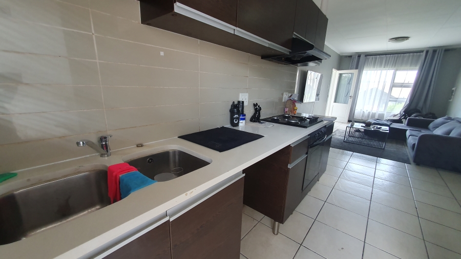 2 Bedroom Property for Sale in Gleneagles Gauteng