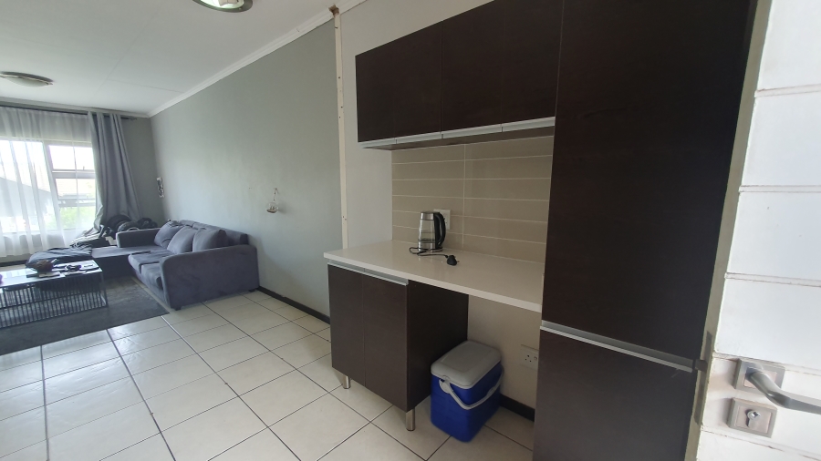 2 Bedroom Property for Sale in Gleneagles Gauteng