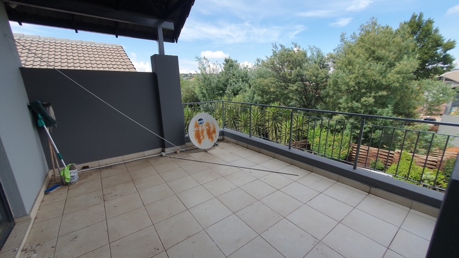 2 Bedroom Property for Sale in Gleneagles Gauteng