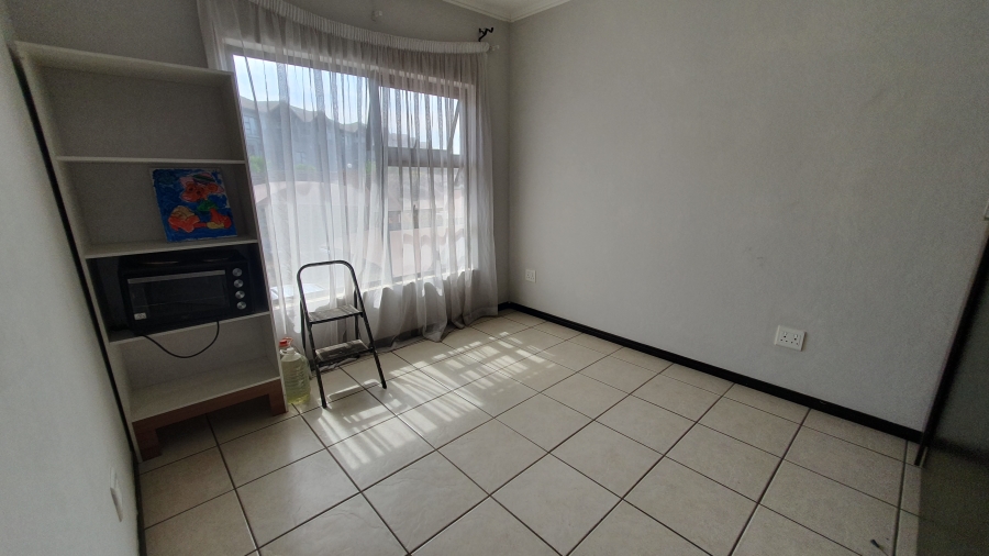 2 Bedroom Property for Sale in Gleneagles Gauteng