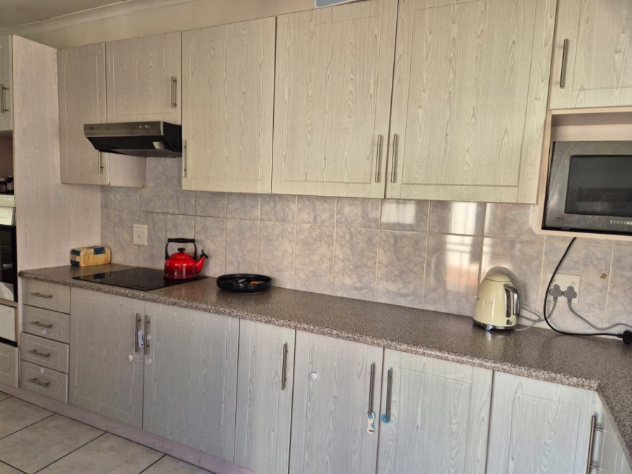3 Bedroom Property for Sale in Kelvin Gauteng