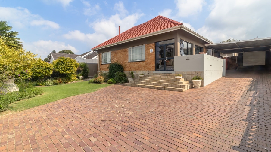 3 Bedroom Property for Sale in Linmeyer Gauteng