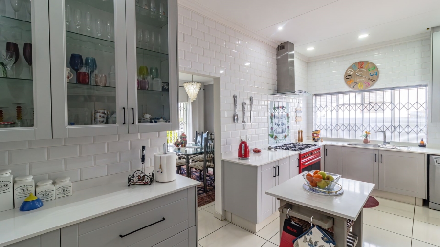 3 Bedroom Property for Sale in Linmeyer Gauteng