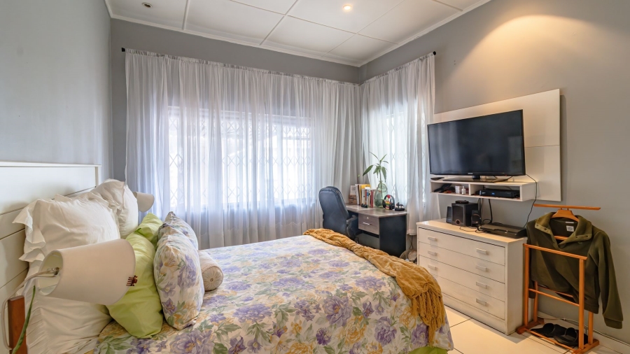 3 Bedroom Property for Sale in Linmeyer Gauteng