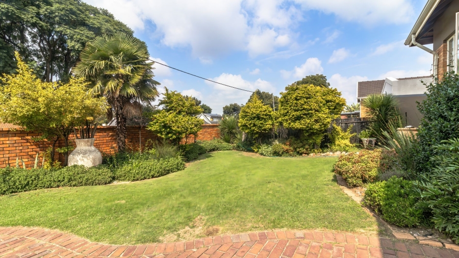 3 Bedroom Property for Sale in Linmeyer Gauteng