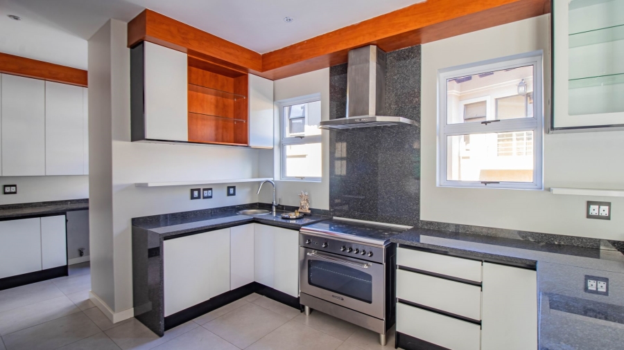 4 Bedroom Property for Sale in Aspen Hills Gauteng