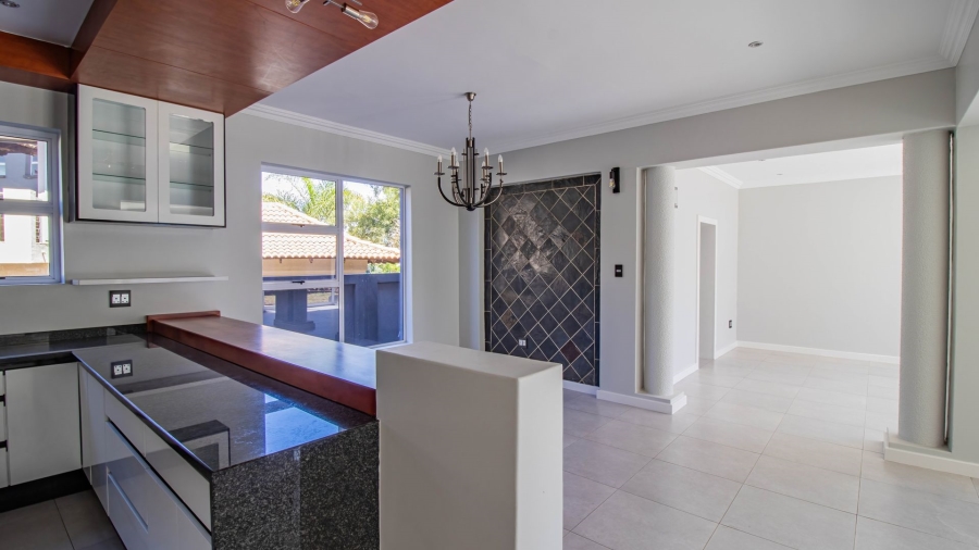 4 Bedroom Property for Sale in Aspen Hills Gauteng