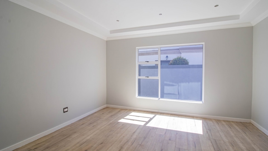 4 Bedroom Property for Sale in Aspen Hills Gauteng