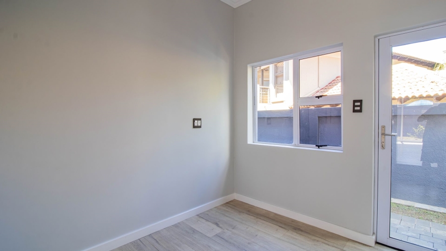 4 Bedroom Property for Sale in Aspen Hills Gauteng