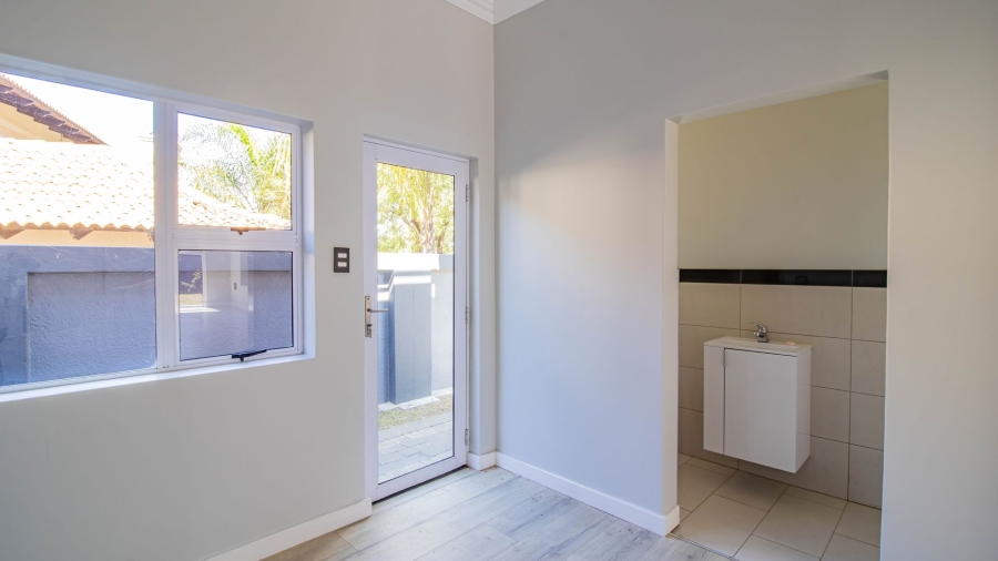 4 Bedroom Property for Sale in Aspen Hills Gauteng