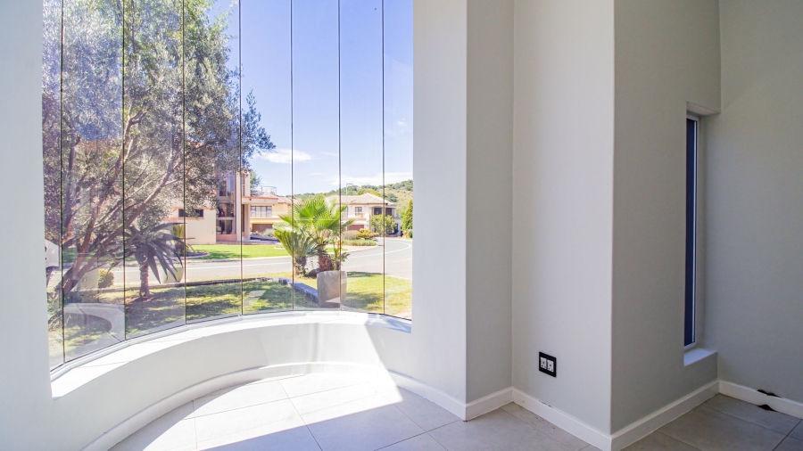 4 Bedroom Property for Sale in Aspen Hills Gauteng