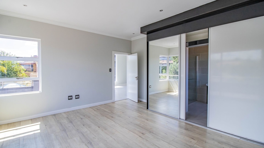 4 Bedroom Property for Sale in Aspen Hills Gauteng
