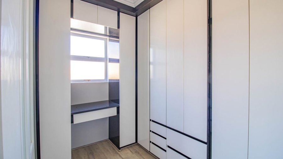 4 Bedroom Property for Sale in Aspen Hills Gauteng