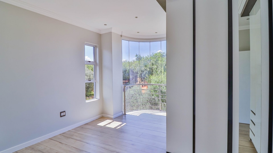 4 Bedroom Property for Sale in Aspen Hills Gauteng