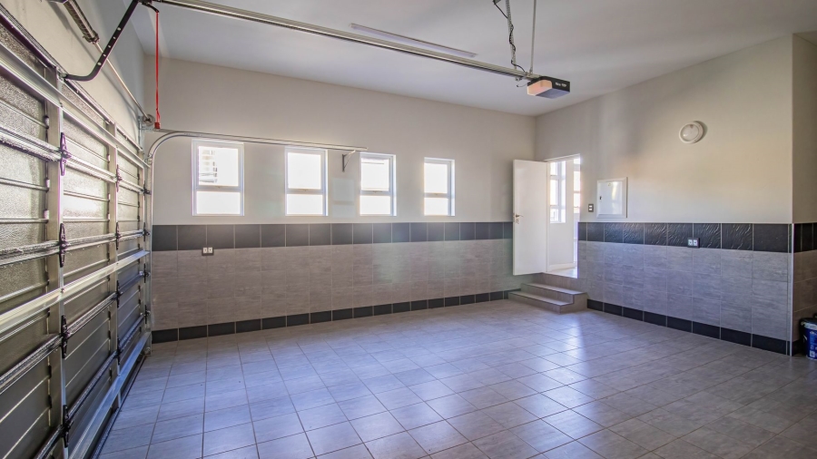 4 Bedroom Property for Sale in Aspen Hills Gauteng