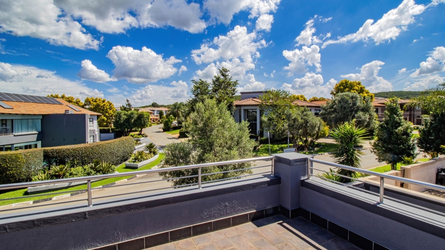 4 Bedroom Property for Sale in Aspen Hills Gauteng