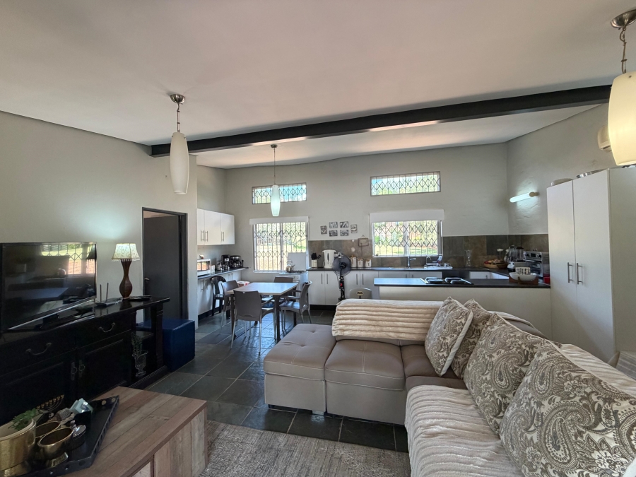 5 Bedroom Property for Sale in Blue Saddle Ranches Gauteng