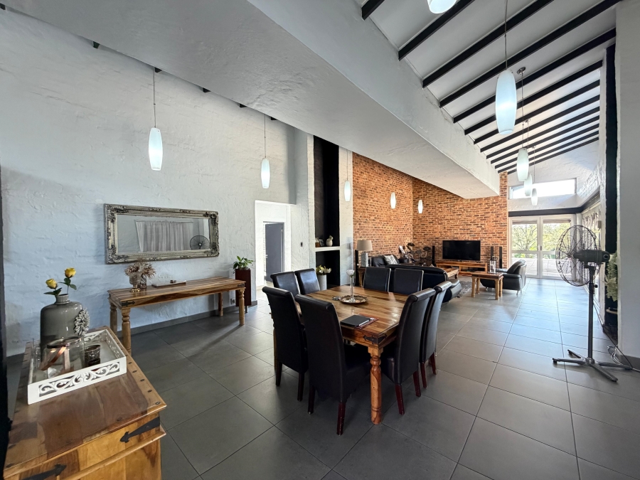 5 Bedroom Property for Sale in Blue Saddle Ranches Gauteng