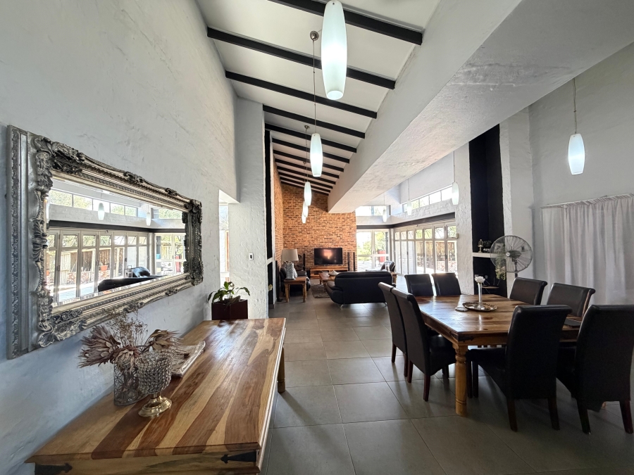 5 Bedroom Property for Sale in Blue Saddle Ranches Gauteng