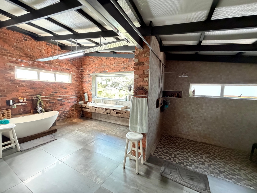 5 Bedroom Property for Sale in Blue Saddle Ranches Gauteng