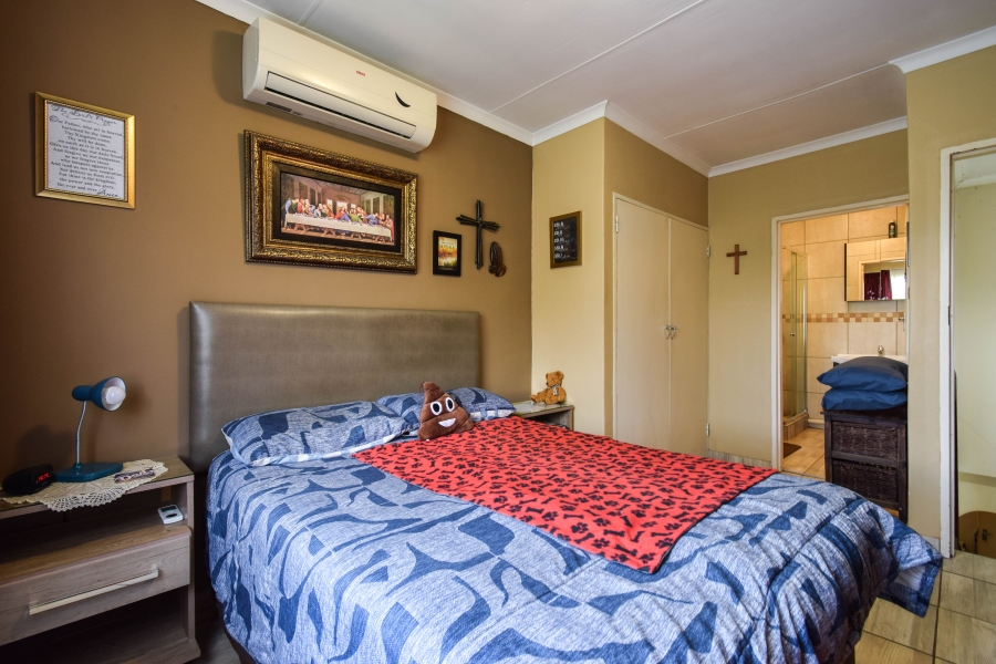 4 Bedroom Property for Sale in Wingate Park Gauteng
