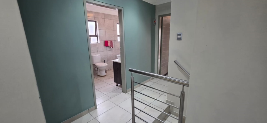 4 Bedroom Property for Sale in Annlin Gauteng