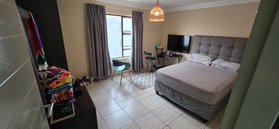 4 Bedroom Property for Sale in Annlin Gauteng