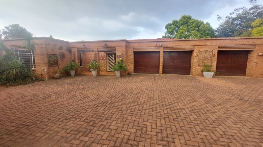 4 Bedroom Property for Sale in Greenhills Gauteng