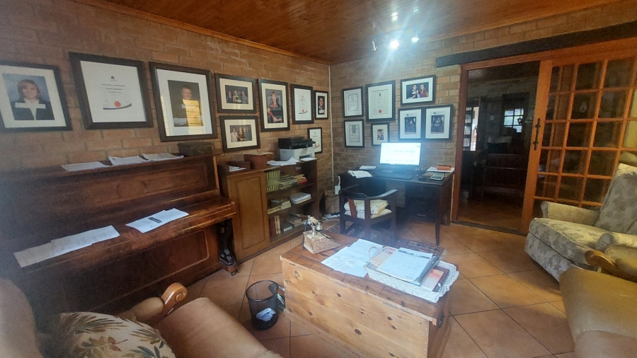 4 Bedroom Property for Sale in Greenhills Gauteng