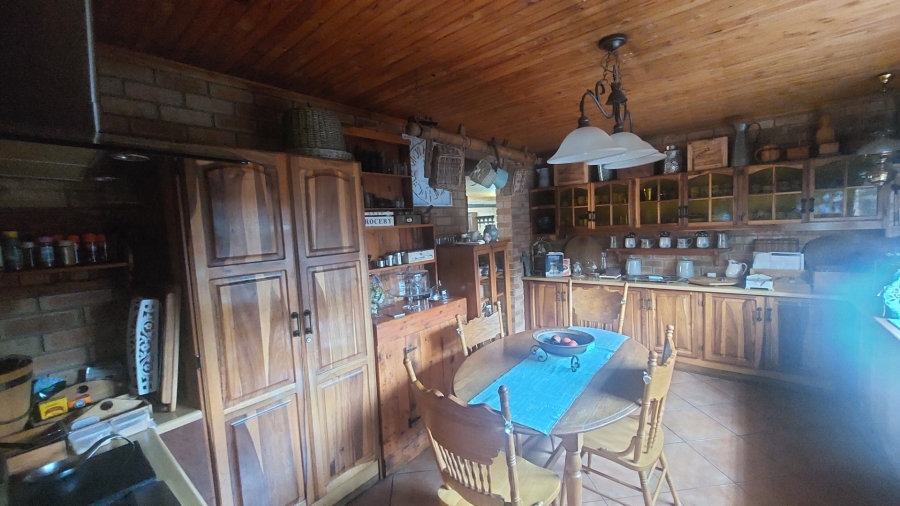 4 Bedroom Property for Sale in Greenhills Gauteng