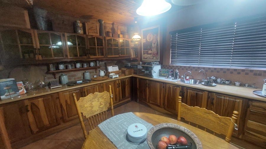 4 Bedroom Property for Sale in Greenhills Gauteng