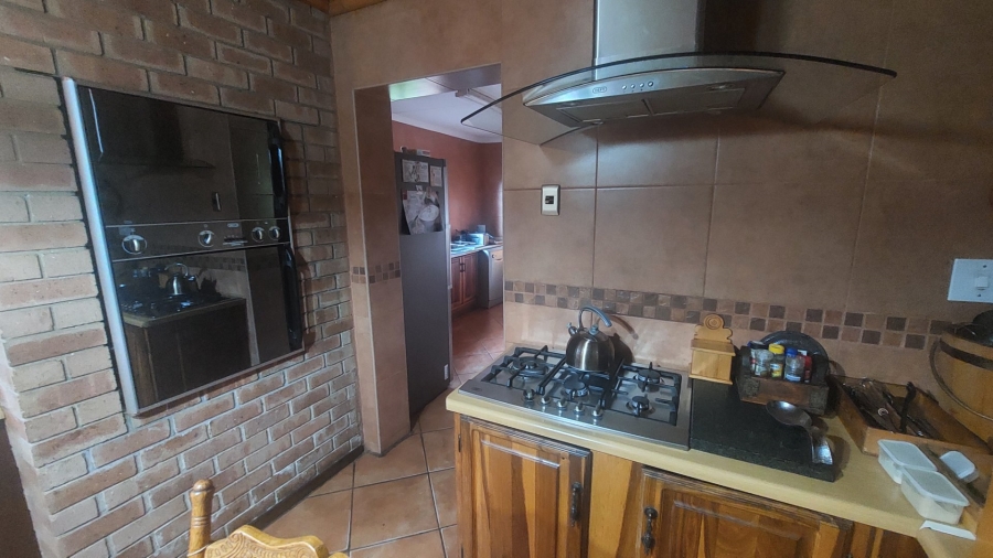 4 Bedroom Property for Sale in Greenhills Gauteng