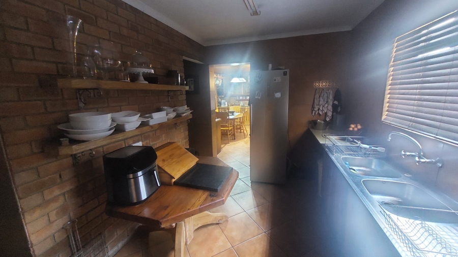 4 Bedroom Property for Sale in Greenhills Gauteng