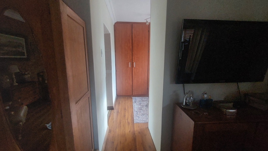 4 Bedroom Property for Sale in Greenhills Gauteng