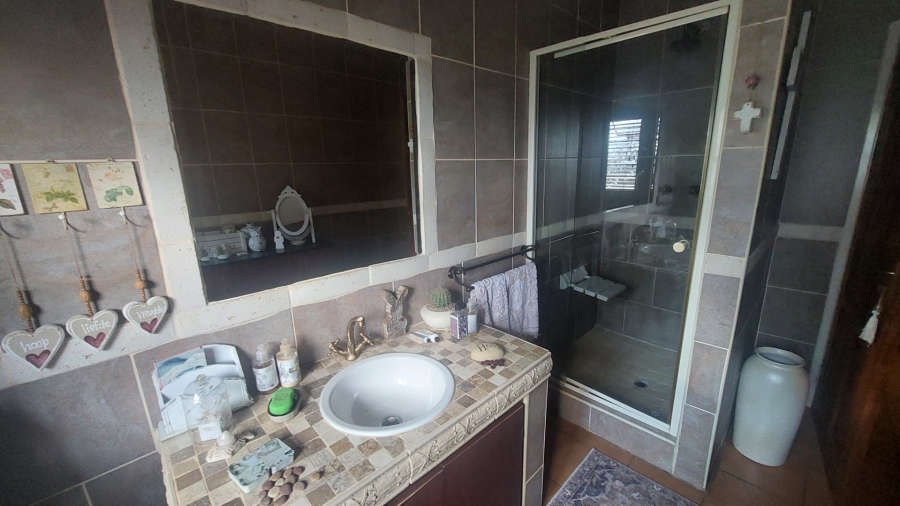 4 Bedroom Property for Sale in Greenhills Gauteng