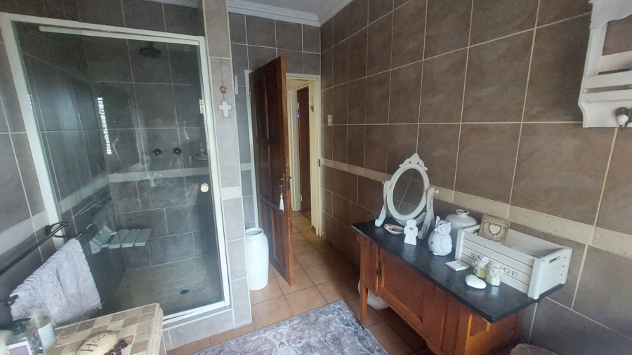 4 Bedroom Property for Sale in Greenhills Gauteng