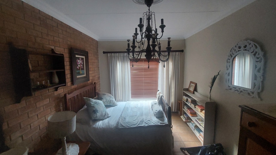 4 Bedroom Property for Sale in Greenhills Gauteng