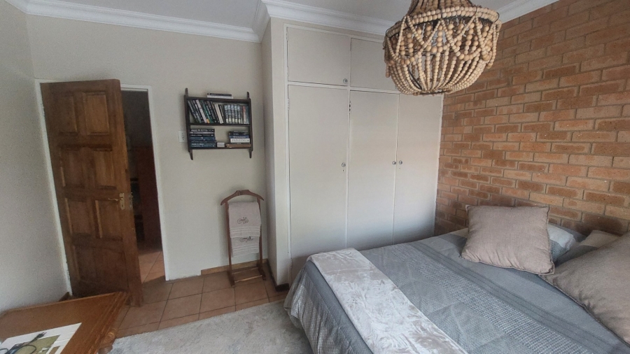 4 Bedroom Property for Sale in Greenhills Gauteng