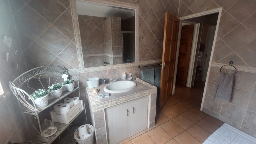 4 Bedroom Property for Sale in Greenhills Gauteng