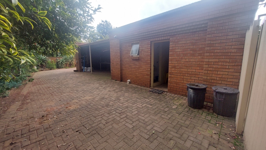 4 Bedroom Property for Sale in Greenhills Gauteng