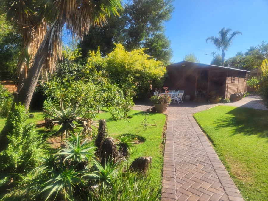 4 Bedroom Property for Sale in Greenhills Gauteng