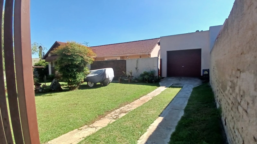3 Bedroom Property for Sale in Mindalore Gauteng