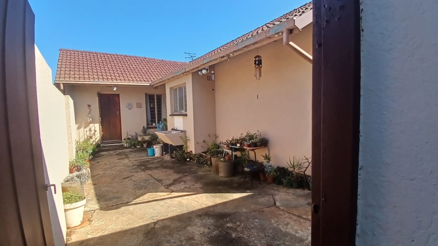 3 Bedroom Property for Sale in Mindalore Gauteng