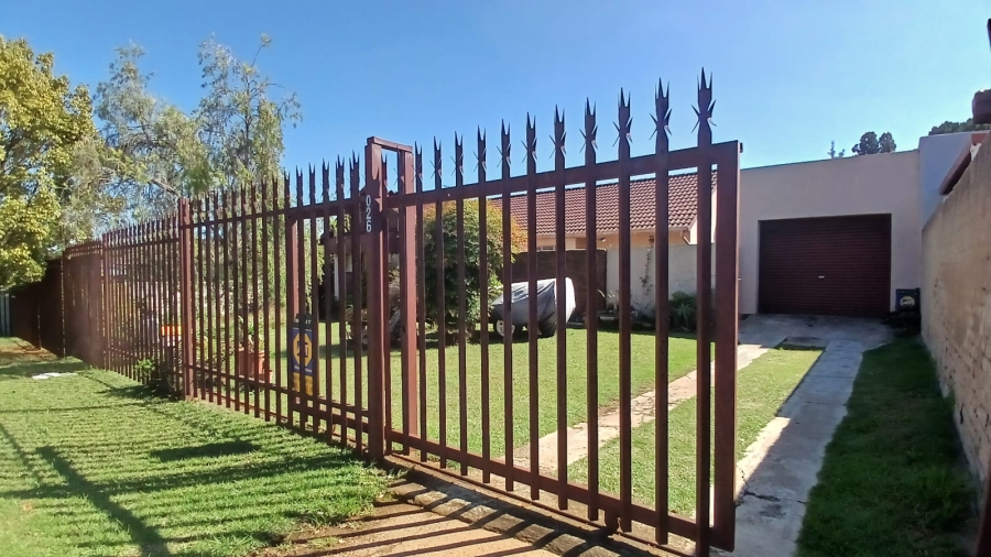 3 Bedroom Property for Sale in Mindalore Gauteng