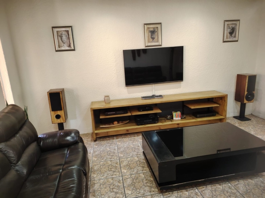 3 Bedroom Property for Sale in Roodepoort West Gauteng