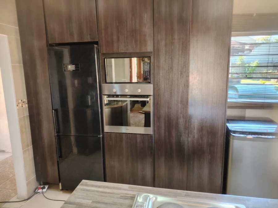 3 Bedroom Property for Sale in Roodepoort West Gauteng