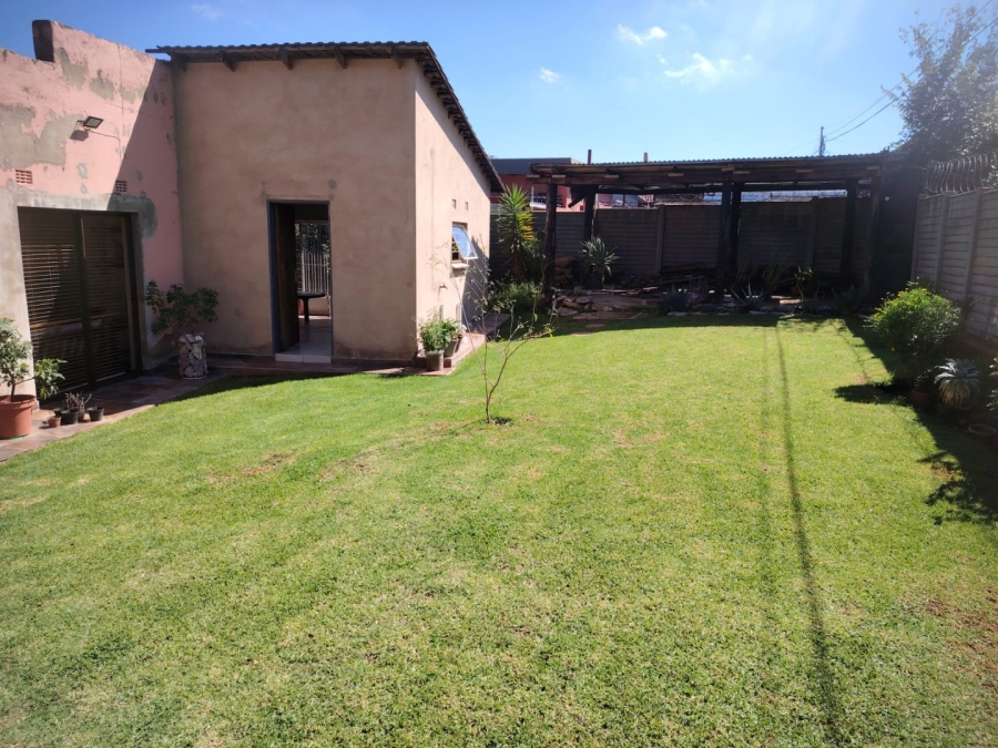 3 Bedroom Property for Sale in Roodepoort West Gauteng