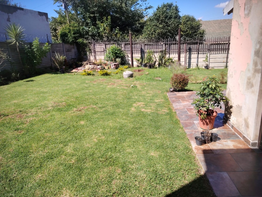 3 Bedroom Property for Sale in Roodepoort West Gauteng