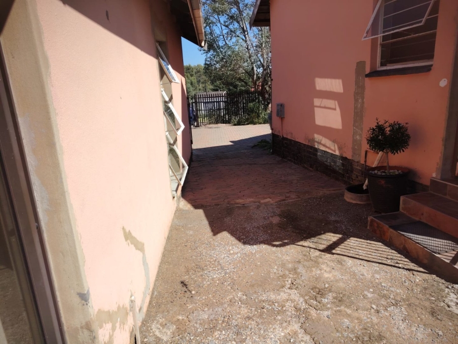 3 Bedroom Property for Sale in Roodepoort West Gauteng