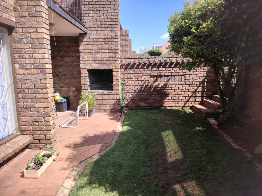 3 Bedroom Property for Sale in Florida Park Gauteng